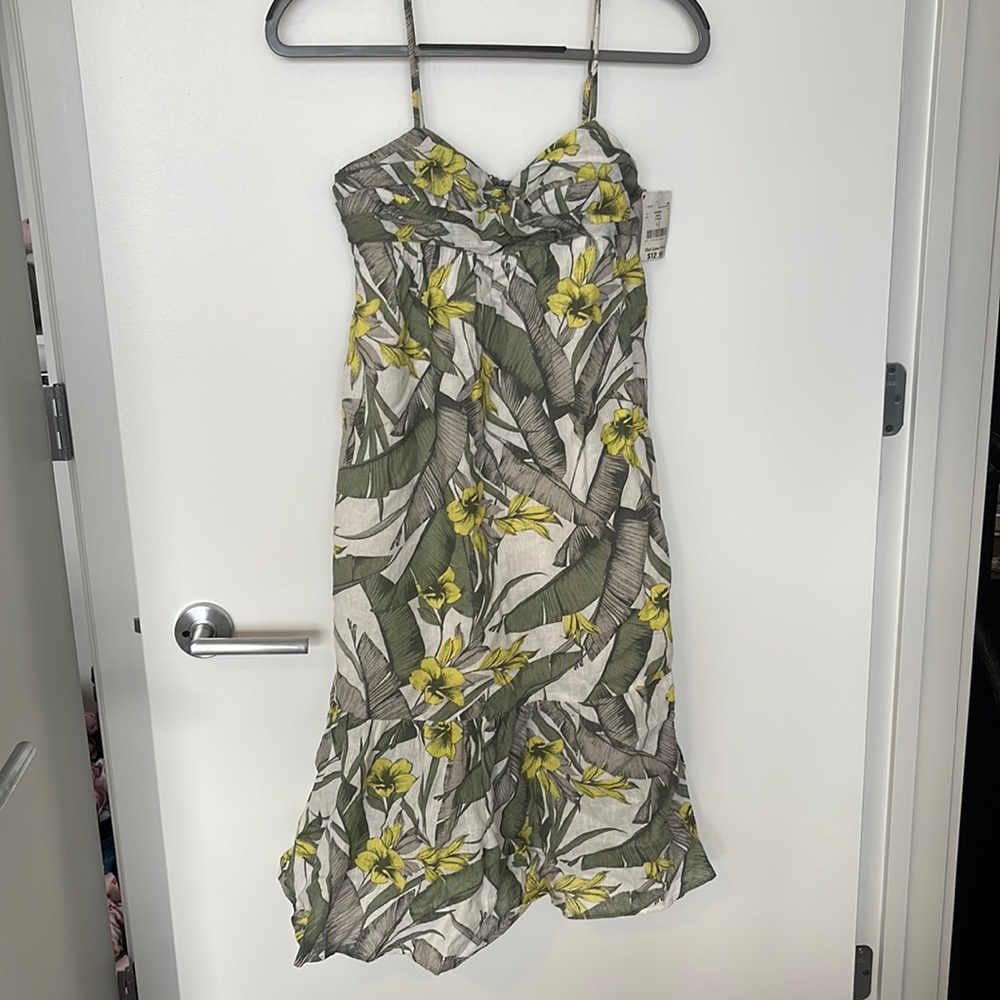 Banana Republic flower dress